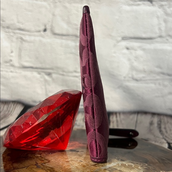 * Coach Fuchsia Coin Wallet - Picture 6 of 8